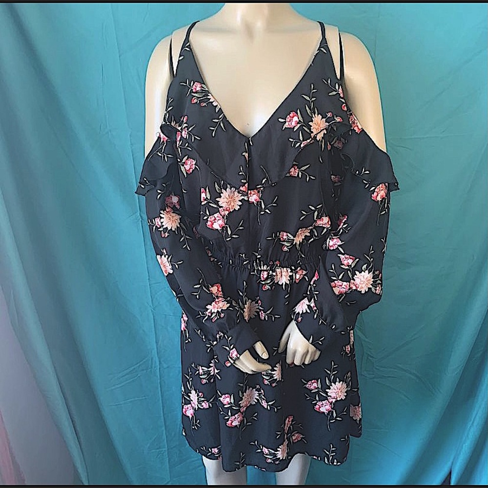 NWOT BLUENOTES BLACK FLORAL SPAGHETTI STRAP DRESS